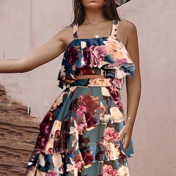 Multicolor Floral Print cropped top & maxi skirt coord set  Spring/Summer - Picture 4 of 9